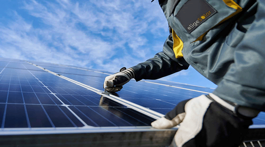 Mejores empresas energía renovable limpia Sevilla